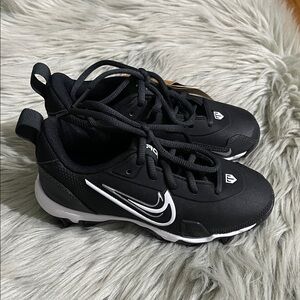 Nike Kids Black and White Sneakers